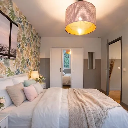 3 Apts - 9 Bedrooms - 16 Pers - Metro 7 - Ac 公寓 维勒瑞夫